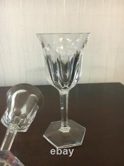 19 White Wine Glasses Model Malmaison In Baccarat Crystal (Price Per Unit)