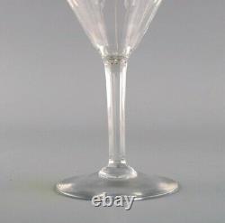 Baccarat, France. 9 red wine glasses in clear mouth blown crystal glass