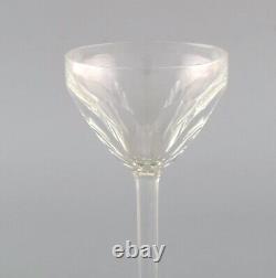 Baccarat, France. Five Art Deco wine glasses in clear crystal glass