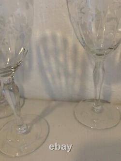 Glastonbury Lotus Wine Glasses 66-1 Gray Cut Crystal Floral/Dots 11 In Set